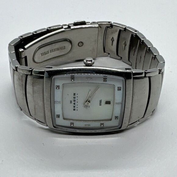 Skagen 380SSX Women\'s Silver Stainless Steel Analog Dial Quartz Watch AEA278 main image 8